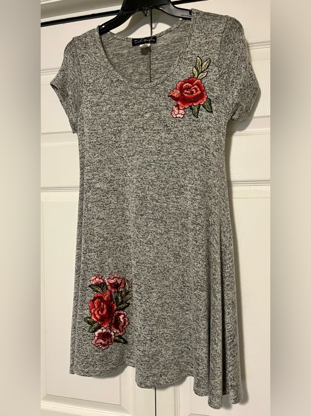 French Atmosphere Heather Grey T-Shirt Dress/Top with Rose Detail, Size Medium